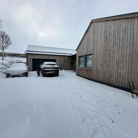 빌라 Romslig Hjem Med Nydelige Omgivelser 트롬쇠